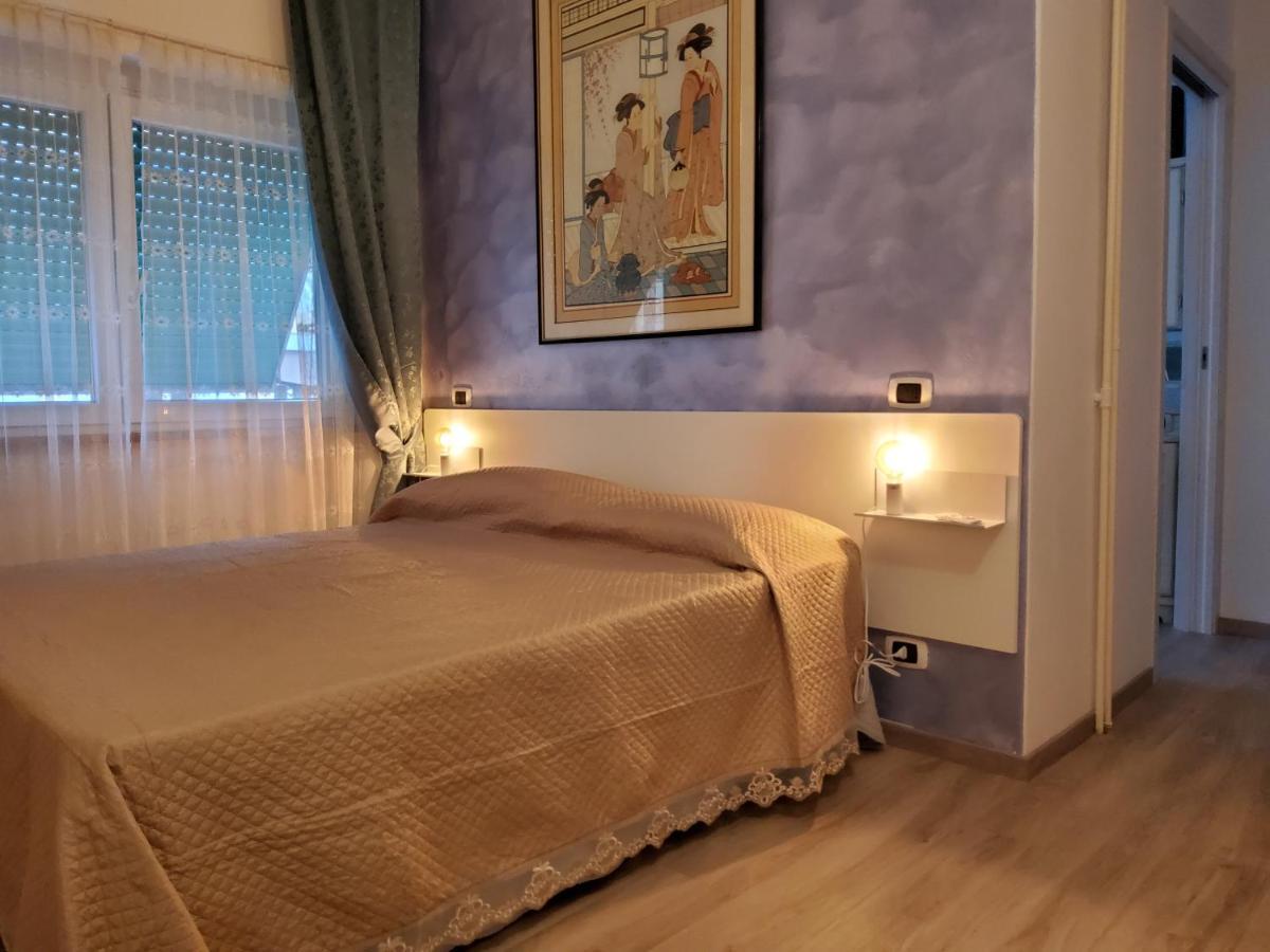 Annadia Sweet Home B&B リド・ディ・オスティア エクステリア 写真