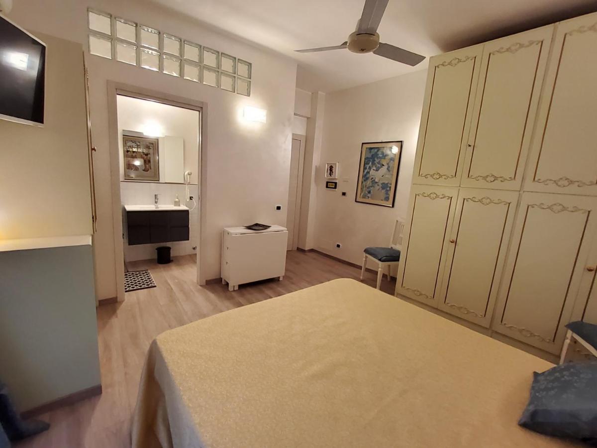 Annadia Sweet Home B&B リド・ディ・オスティア エクステリア 写真