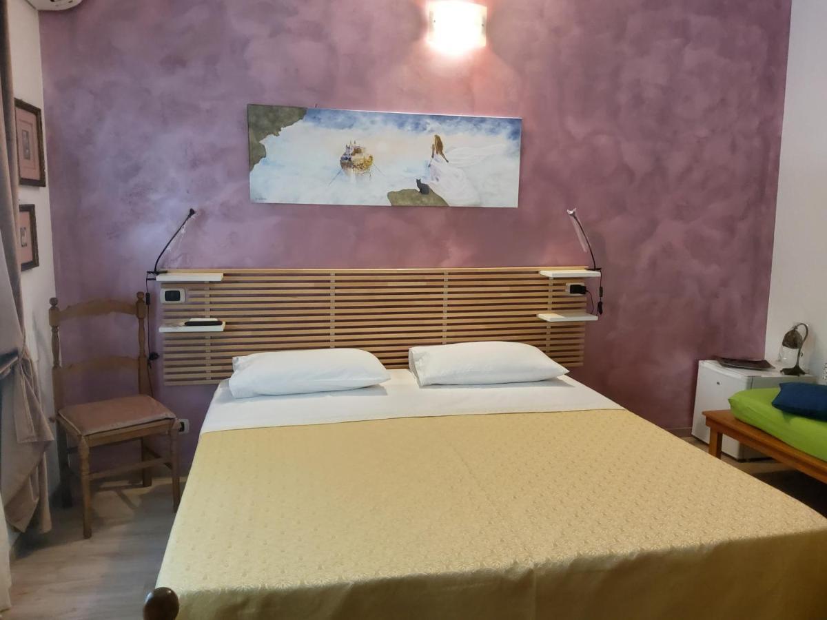 Annadia Sweet Home B&B リド・ディ・オスティア エクステリア 写真