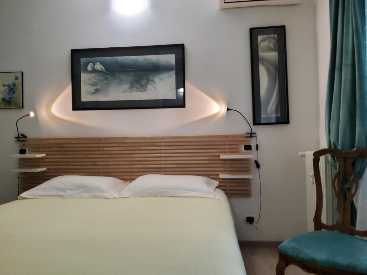 Annadia Sweet Home B&B リド・ディ・オスティア エクステリア 写真