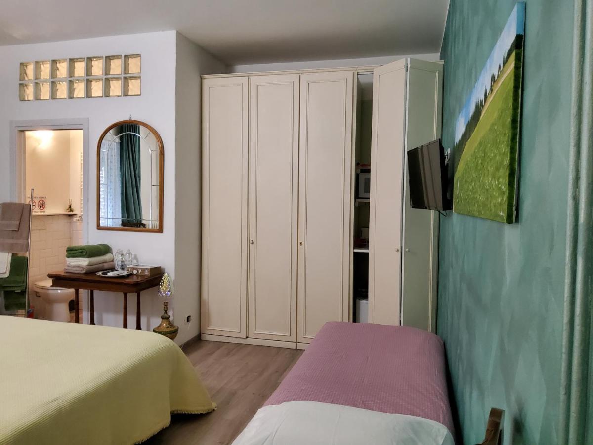 Annadia Sweet Home B&B リド・ディ・オスティア エクステリア 写真