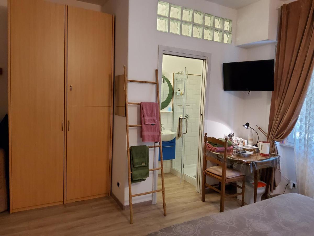 Annadia Sweet Home B&B リド・ディ・オスティア エクステリア 写真